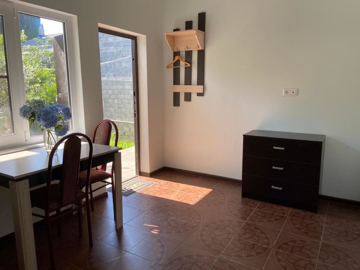 Гостевой дом Guest House Kiparis Пицунда-17